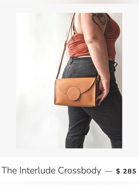 Interlude Circle-Flap Crossbody Bag in Honey Leather